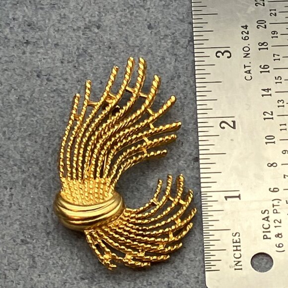 M Jent Brooch Pin 2.5 In Gold Abstract Wheat Knot Spray Swirl Vintage Retro - Picture 5 of 9